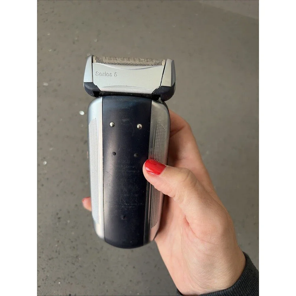 Braun Series 5 8985 cc Electric Shaver Mens Silver Black 360 Razor **UNTESTED**